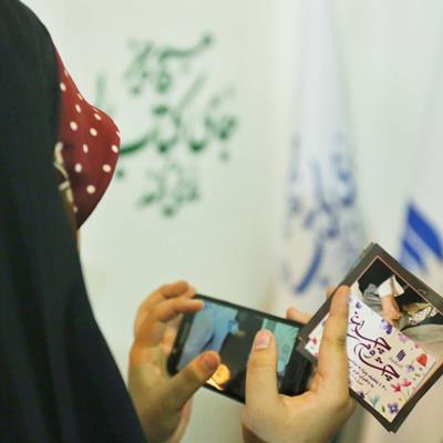 تصاویری از روز سوم غرفه انتشارات انقلاب اسلامی